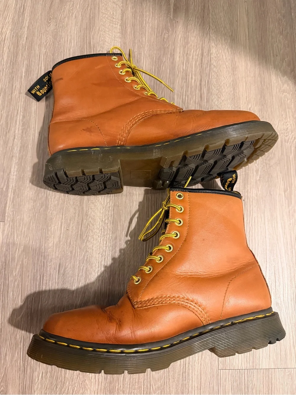 Dr Marten's Men's Brown Blizzard Wintergrip Lace Up Tan Boots Sz 9M